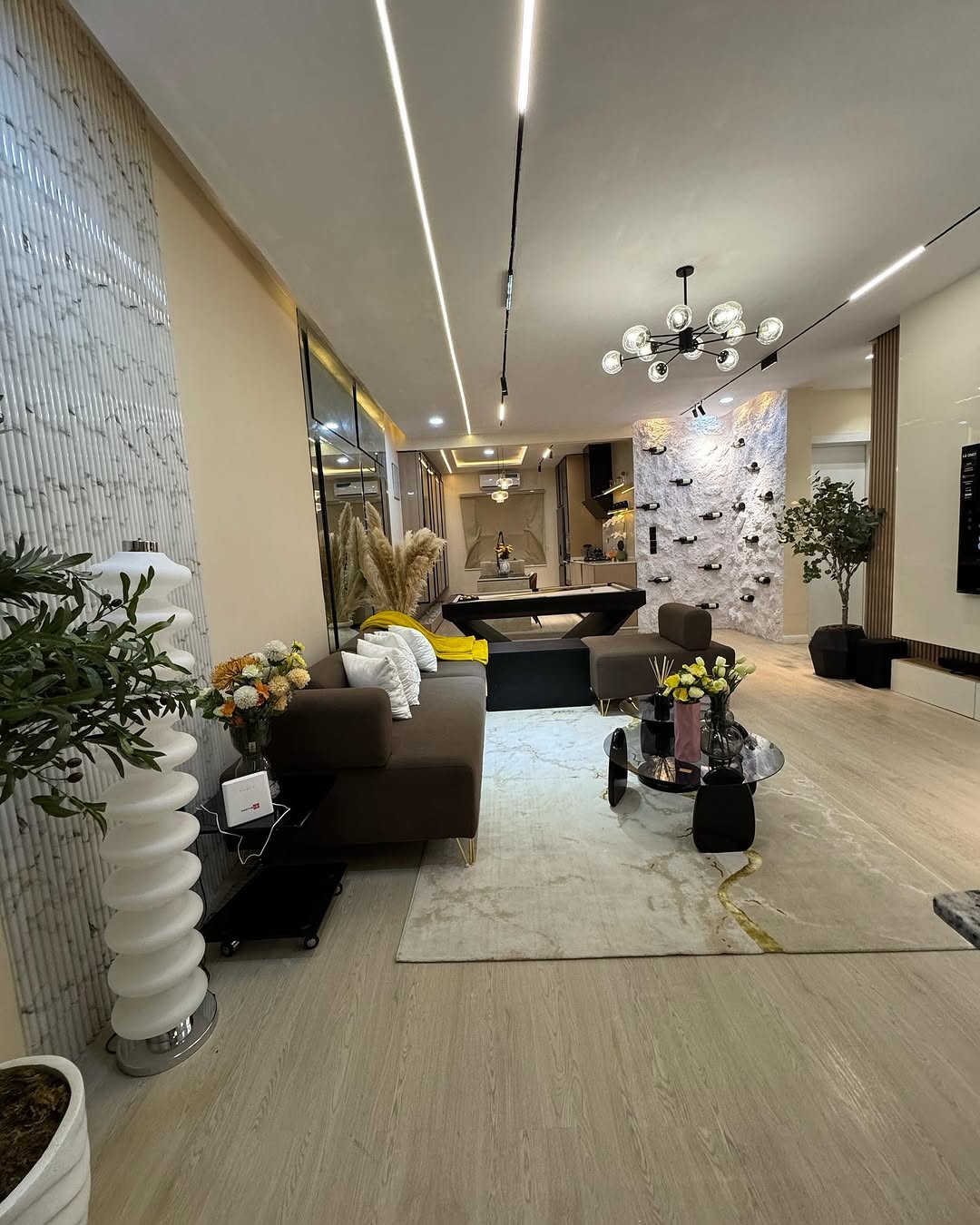 Oden 2 Bedroom Apartment with SWIMMING POOL, SNOOKER BOARD and PS5 in Ikate